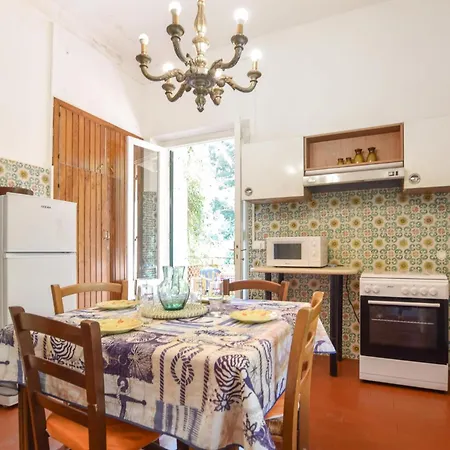 In With Kitchen Apartman *